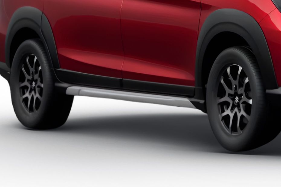 Side Skirt Image of XL6