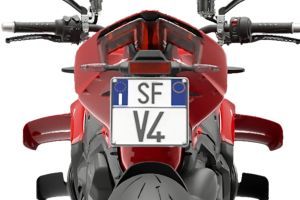 Tail Lamp of Streetfighter V4