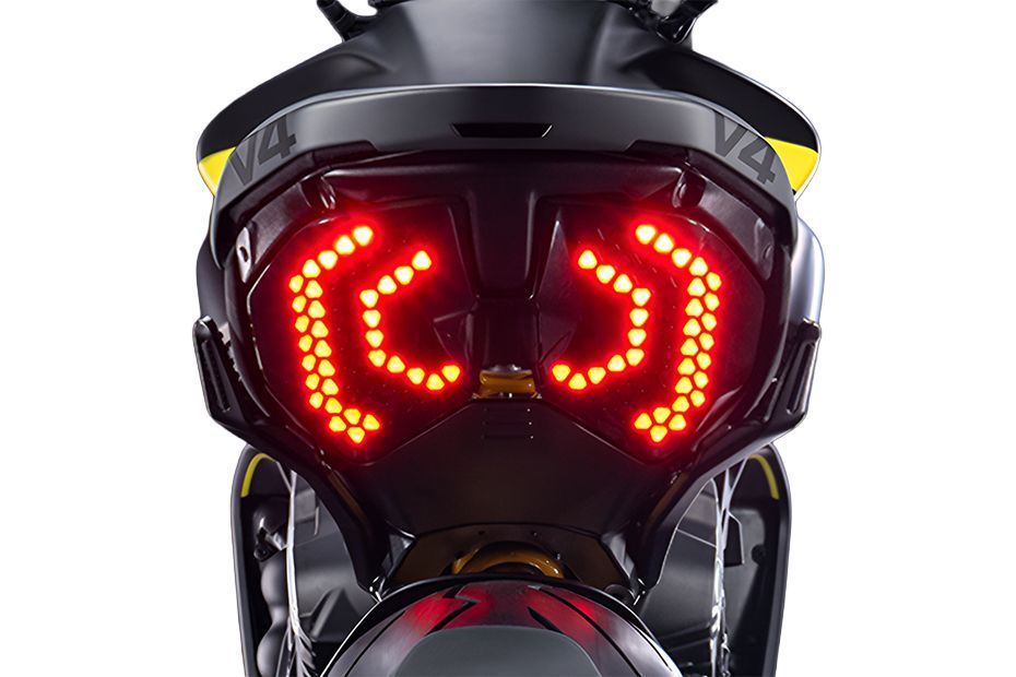 Tail Lamp of Diavel V4