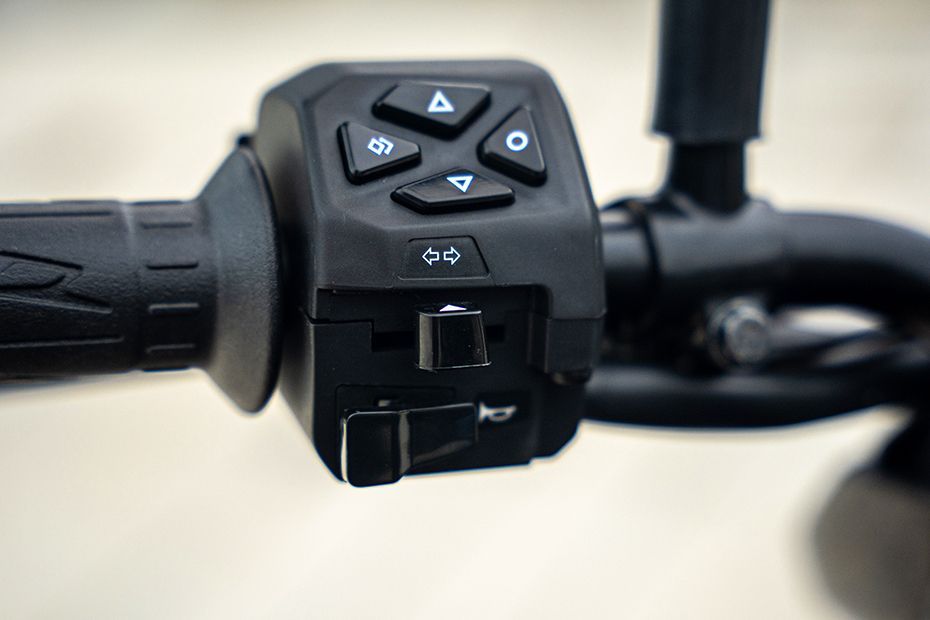 Turn Indicator Switches of Pulsar N160 S