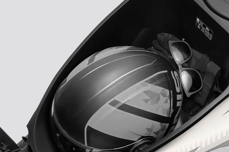 Under seat storage of RayZR 125 Fi Hybrid