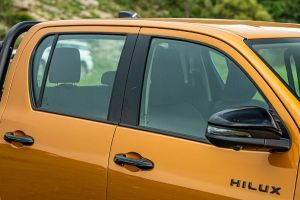Window Line Image of Hilux
