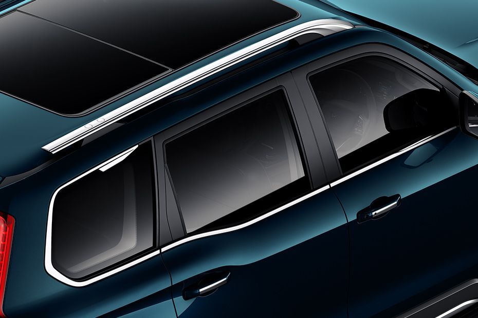 Window Line Image of Scorpio N