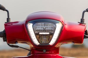 Daytime Running Lamp of Destini 110