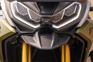 Daytime Running Lamp of Apache RTX 300