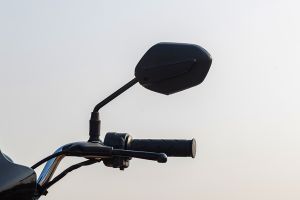 Front of Rear View Mirror of Model_