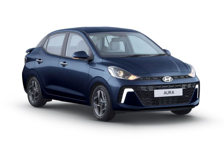 Front Right Quarter View Image of Aura