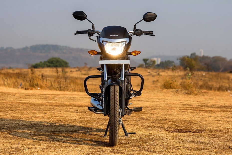 Front View of Shine 100 DX