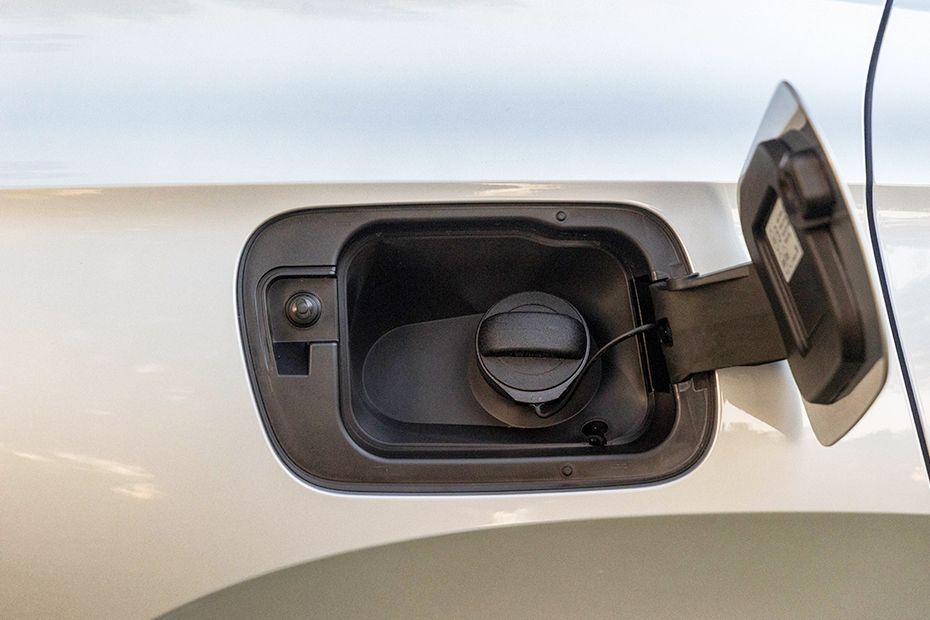 Fuel cap Image of Tayron R-Line