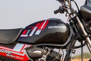 Fuel tank of Shine 100 DX