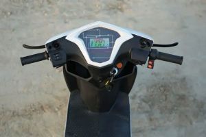 Handle Bar View of Xypro