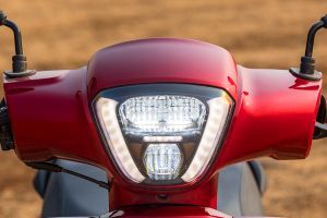 Head Light of Destini 110
