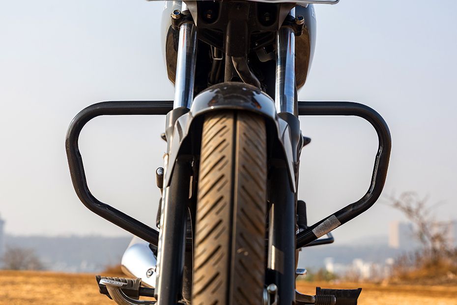 Leg Guard View of Shine 100 DX