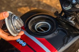 Open Fuel Lid of Model_