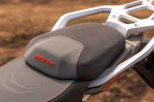 Pillion Seat of Apache RTX 300