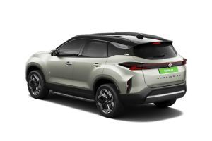 Rear 3/4 left Image of Harrier EV