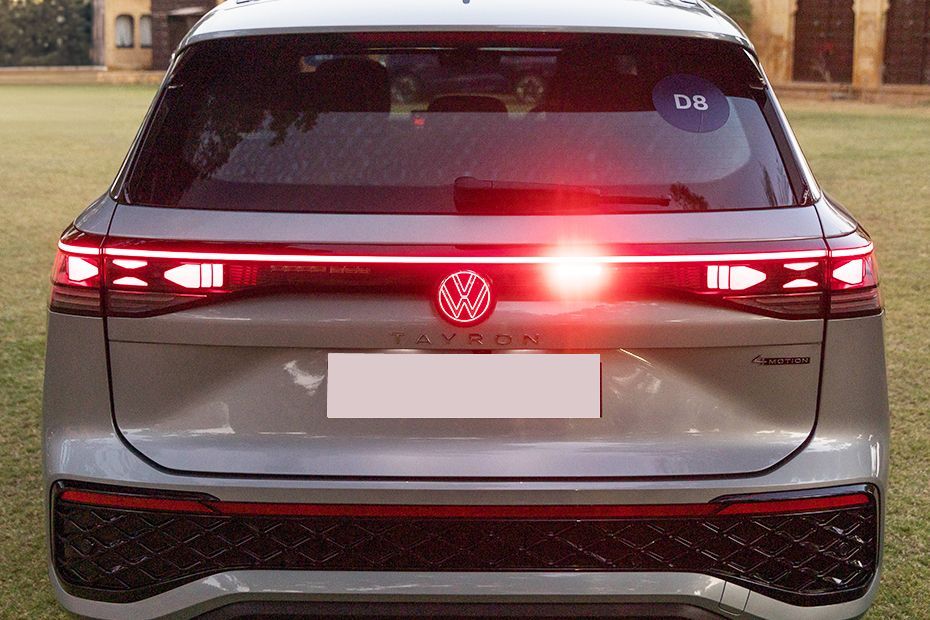 Rear Fog Lamp Image of Tayron R-Line