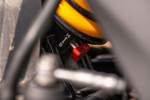 Rear Suspension Adjustment of Apache RTX 300