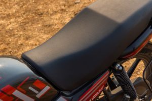 Rider Seat of Shine 100 DX