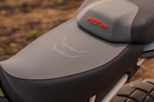 Rider Seat of Apache RTX 300