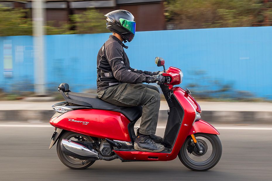 Riding: Right Side Profile View of Destini 110