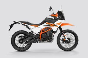 Right Side View of 390 Adventure