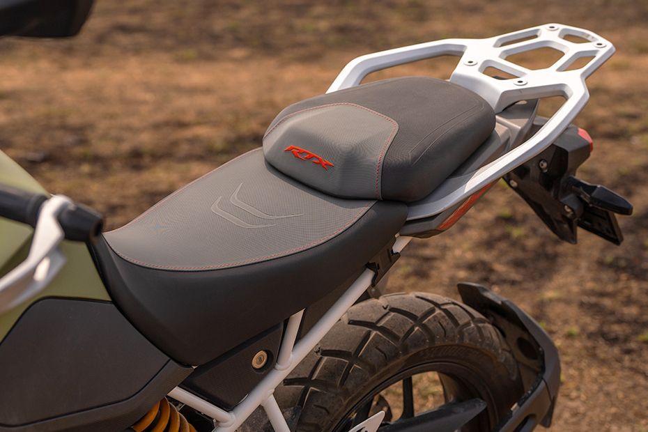 Seat of Apache RTX 300