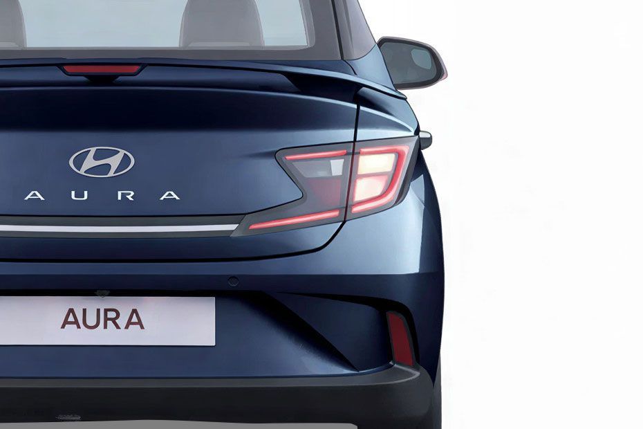 Tail lamp Image of Aura