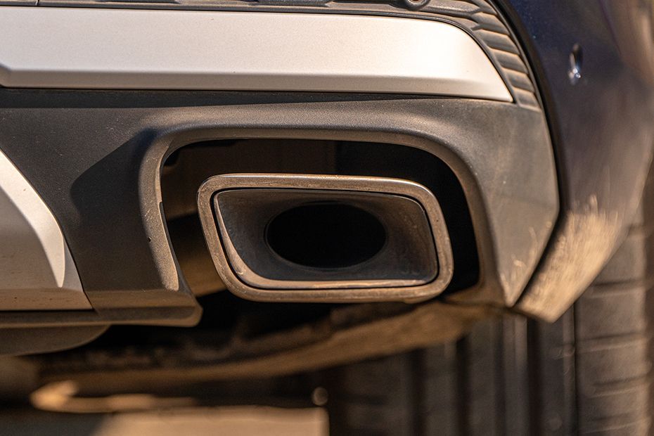 Exhaust tip Image of Q7