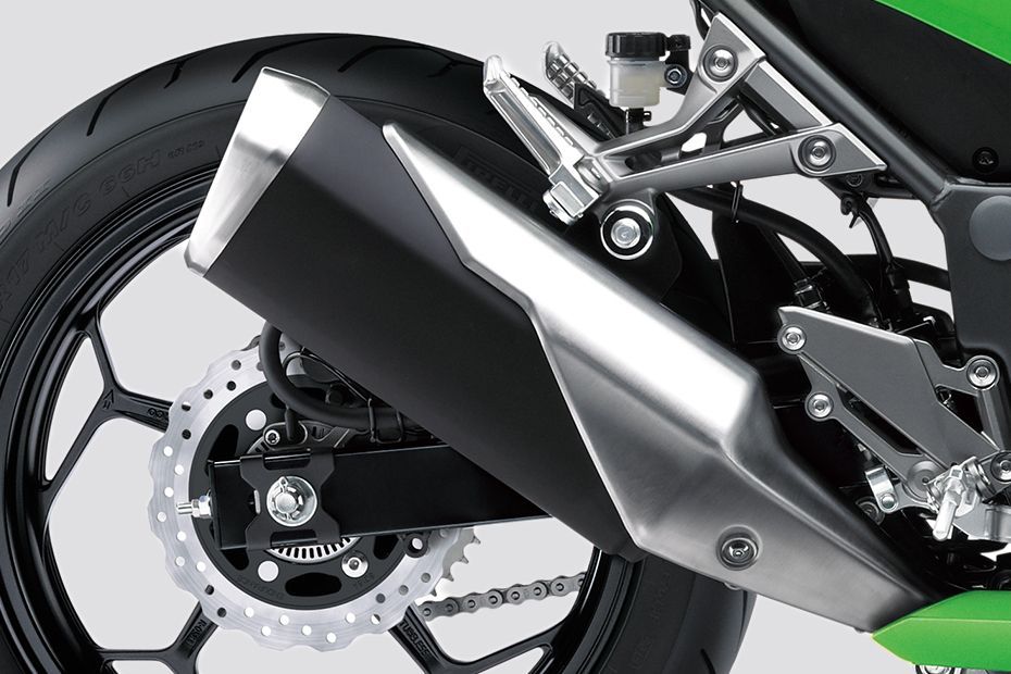Exhaust View of Ninja 300