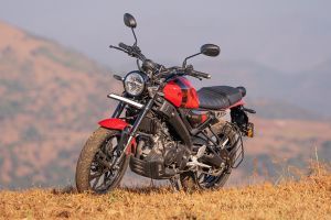 Front Left View of XSR 155