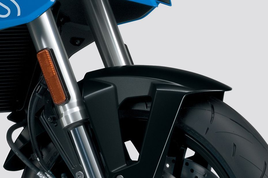 Front Mudguard & Suspension of GSX-8S