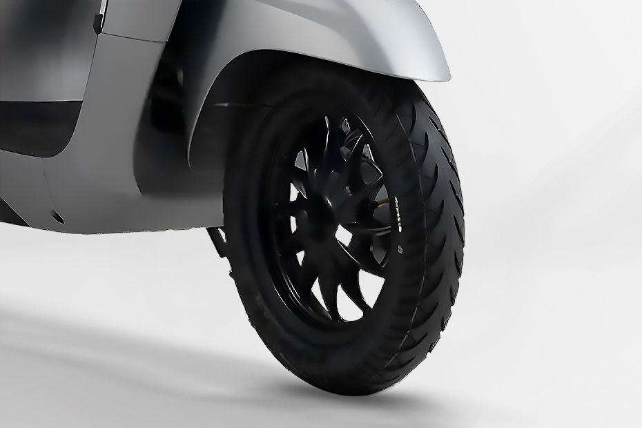 Front Tyre View of Chetak