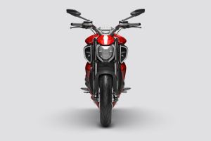Front View of Diavel V4