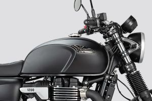Fuel tank of Cromwell 1200