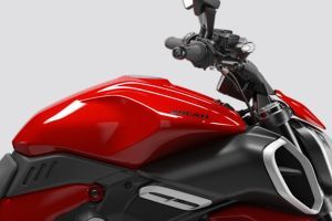 Fuel tank of Diavel V4