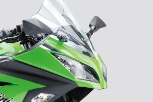 Head Light of Ninja 300