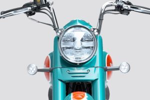 Head Light of Goan Classic 350