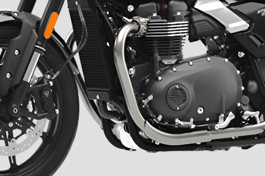 Leg Guard View of Speed Twin 900