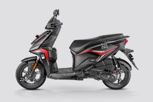 Left Side View of Xoom 110