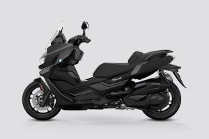Left Side View of C 400 GT