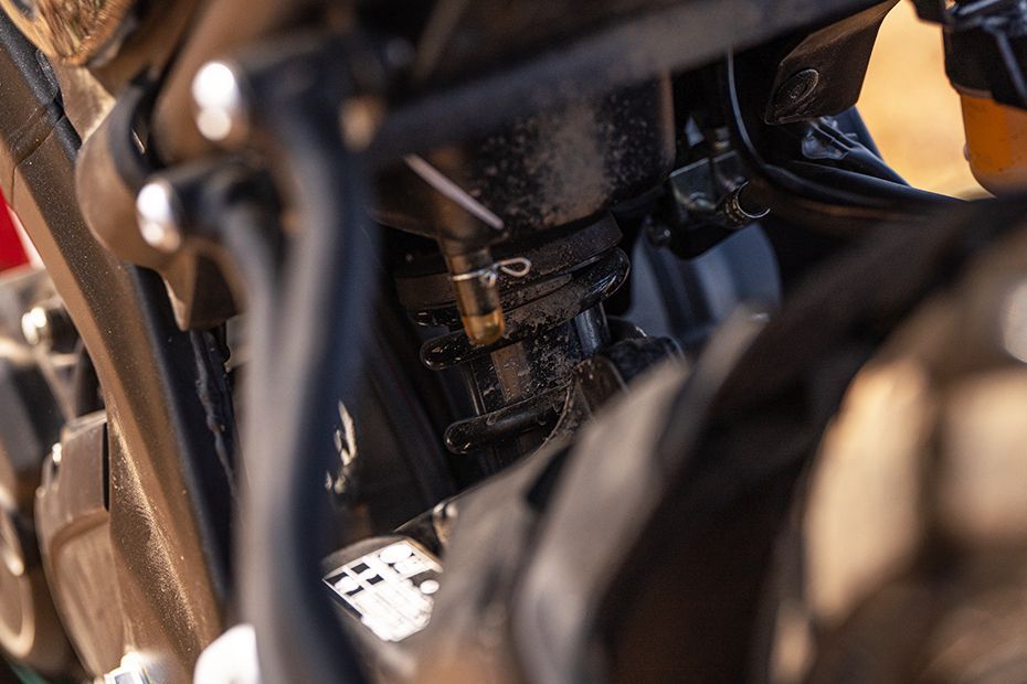 Rear Suspension View of XSR 155