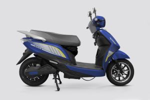 じゅん 91 Electric FX1 vs Vespa ZX - Compare Prices, Specs, Features