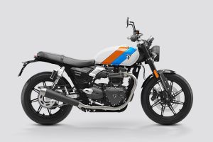 Right Side View of Speed Twin 900