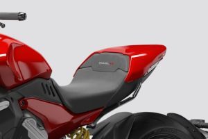 Seat of Diavel V4