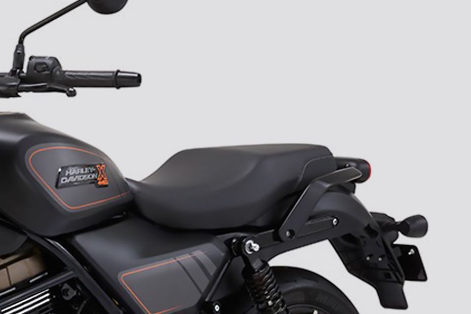 Seat of X440