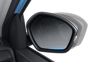 Side mirror rear angle Image of Punch