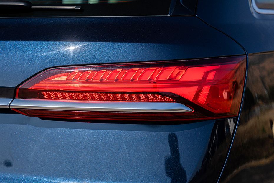 Tail lamp Image of Q7