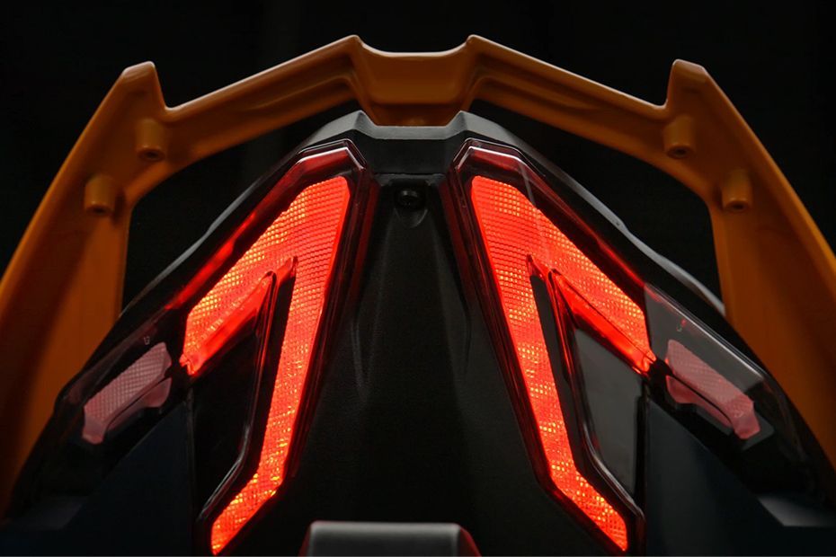 Tail Light of OneS
