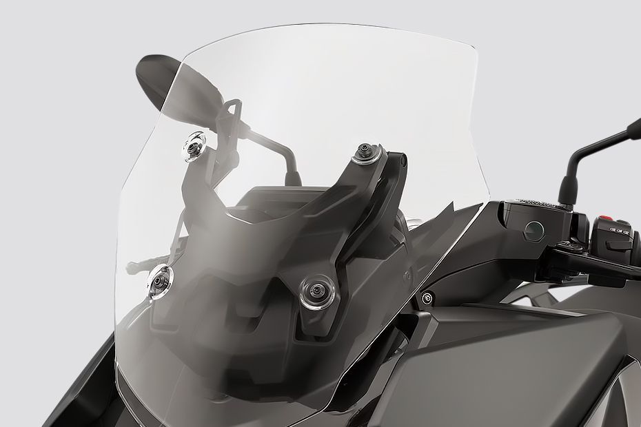 Windshield View of C 400 GT
